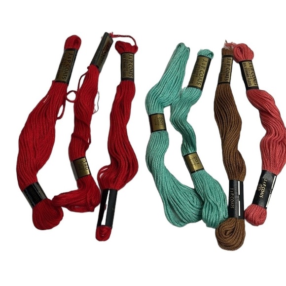 Lot of 13 Skeins J & P Coats Deluxe 6 Strands Multi Color Embroidery Floss - Picture 2 of 3